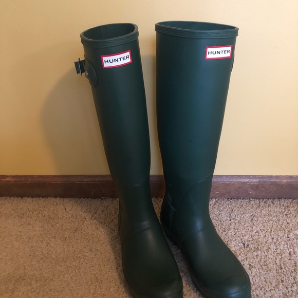 Size 8 Tall Hunter Boots - Matte Hunter Green - Picture 4 of 8